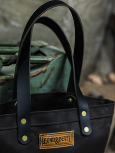 Market Tote in Waxed Canvas and Leather