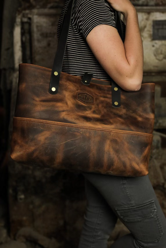 Journey Tote in Wildwood
