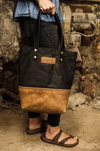 Market Tote in Waxed Canvas and Leather